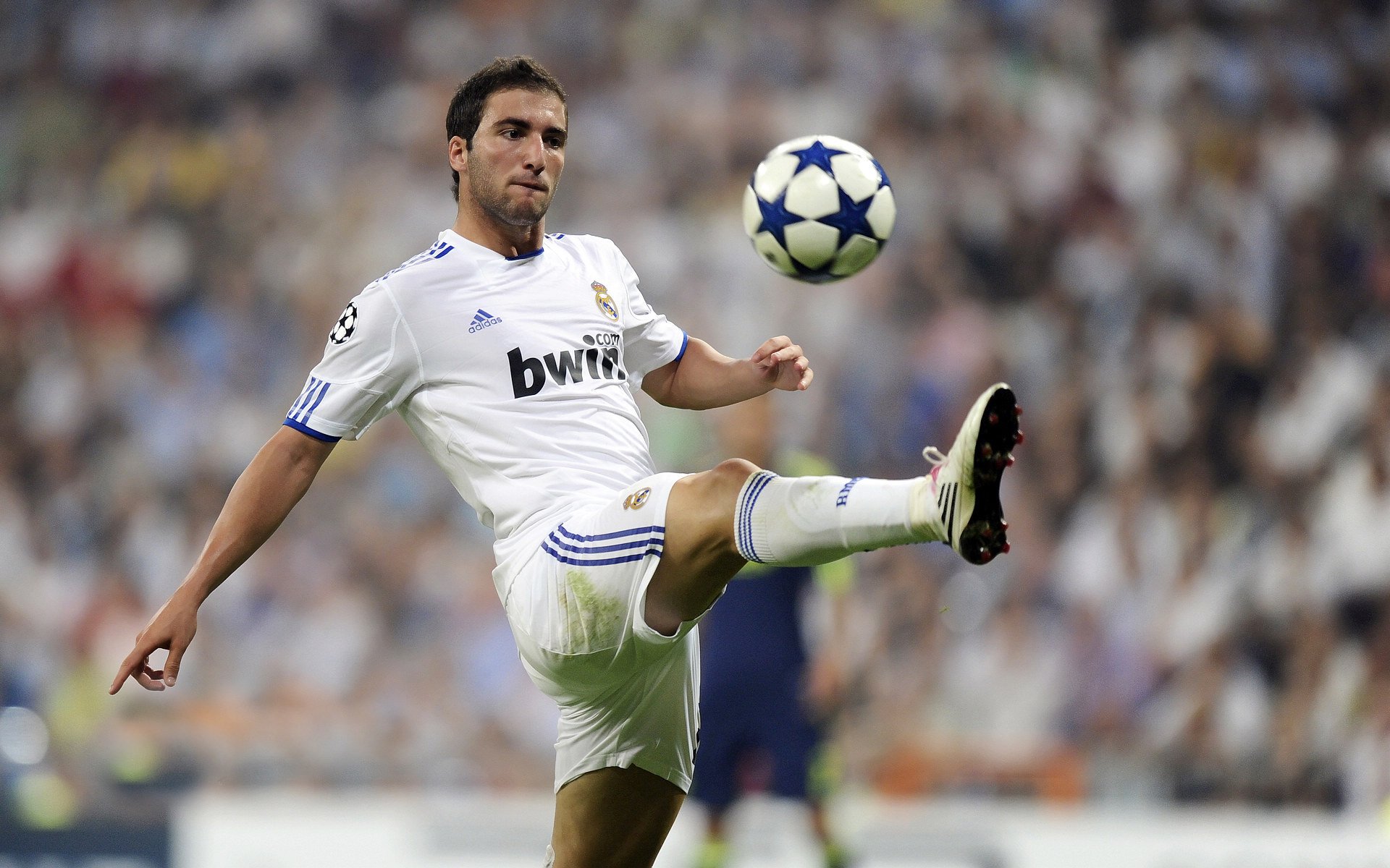 【实时视频回放】影响判罚和比赛结果的关键创新，影响比赛结果的因素