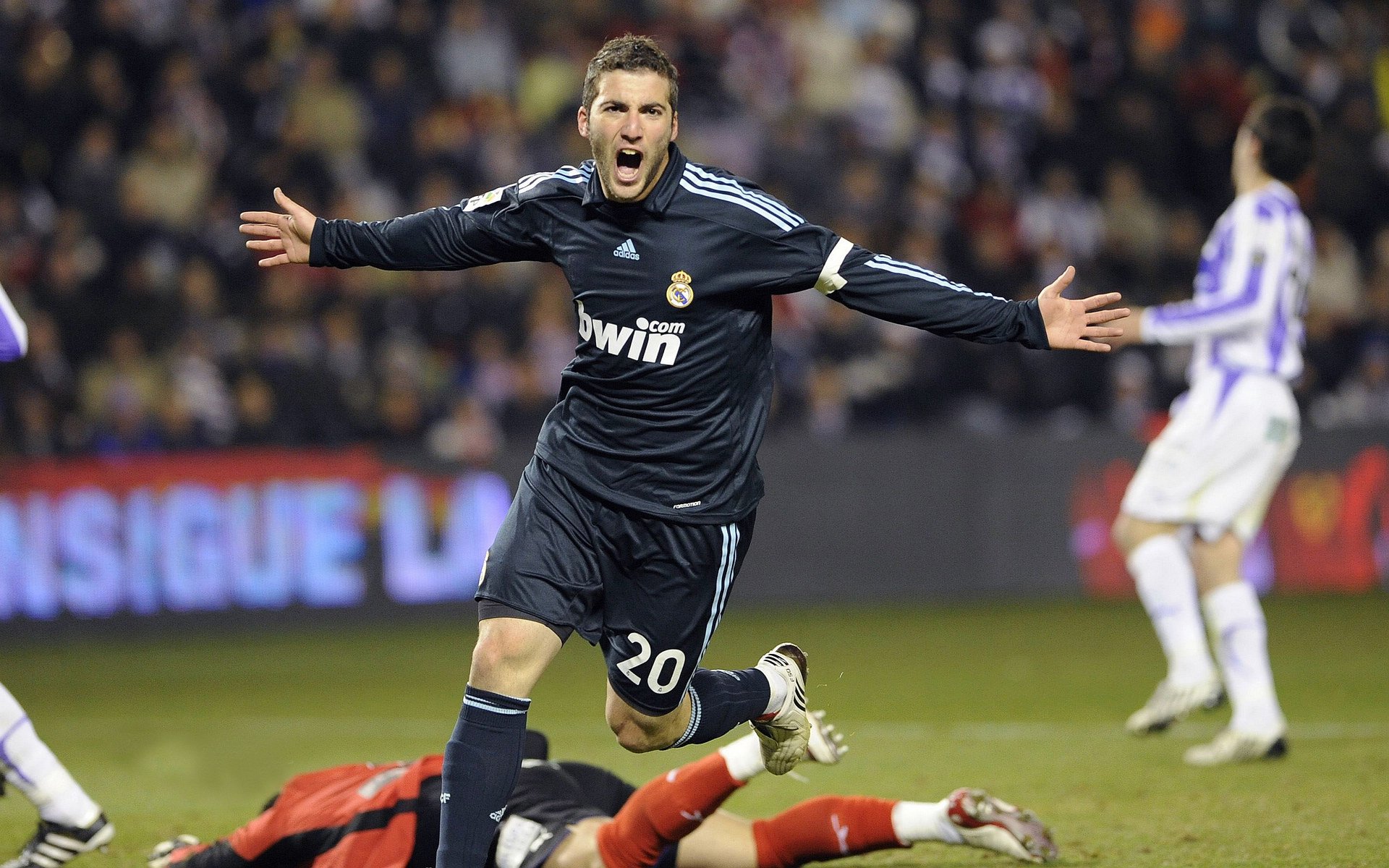 九游娱乐官方平台-【未来“机器人裁判”可期？】技术发展带来的无限想象空间！，机器人比赛裁判宣誓词